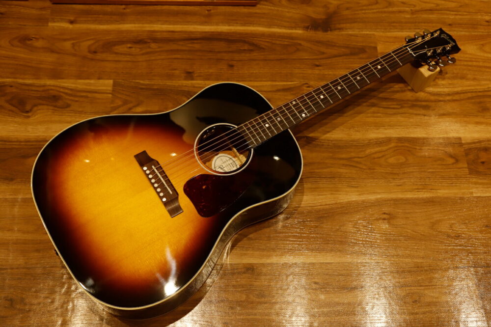 レビュー】Gibson J-45 弾き語りの相棒ならコレ！定番のアコギは